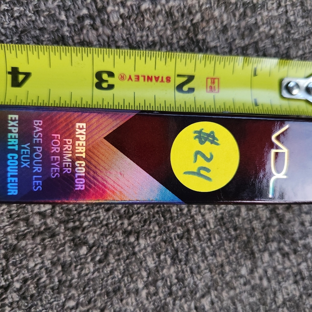 Eye Primer - Picture 2 of 4